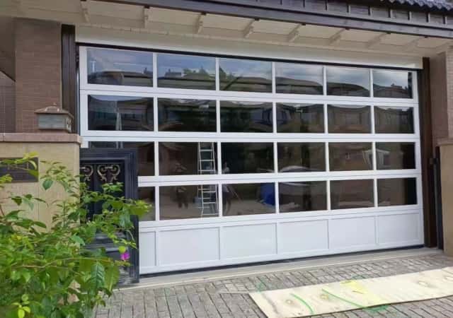 <b>透视车库门</b>