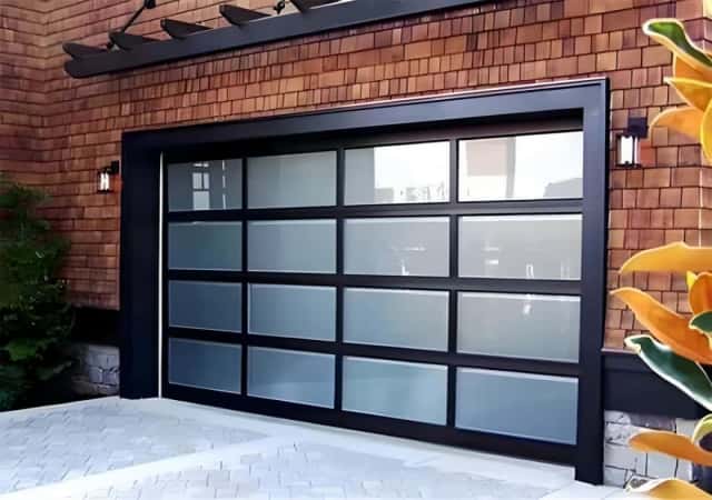 磨砂玻璃车库门